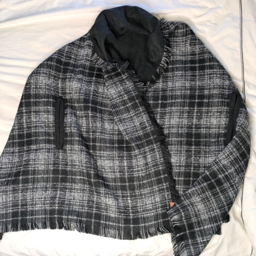 Roots Black And Gray Plaid Fringe Cape/Wrap